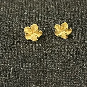 14k Plumeria Earrings.